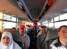 الوطنية موبايل تودع حجاج فلسطين إلى بيت الله الحرام