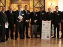 الوطنية موبايل توقع رسميا على القرض الدولي المشترك لبناء شبكتها