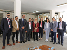 بمساهمة من الوطنية موبايل.. د. ليلى غنام تسلم كراسي كهربائية لذوي الاحتياجات الخاصة