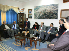 الوطنية موبايل و بلدية قلقيلية تبحثان آفاق التعاون المستقبلية