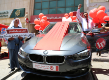 الوطنية موبايل تسلم الجائزة الكبرى لحملة &quot;جمع حروف العيد&quot;