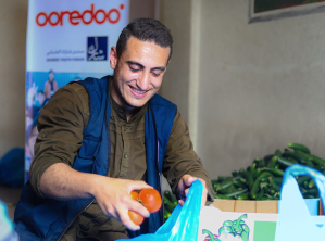 توزيع سلال خضراوات في مدينة رفح